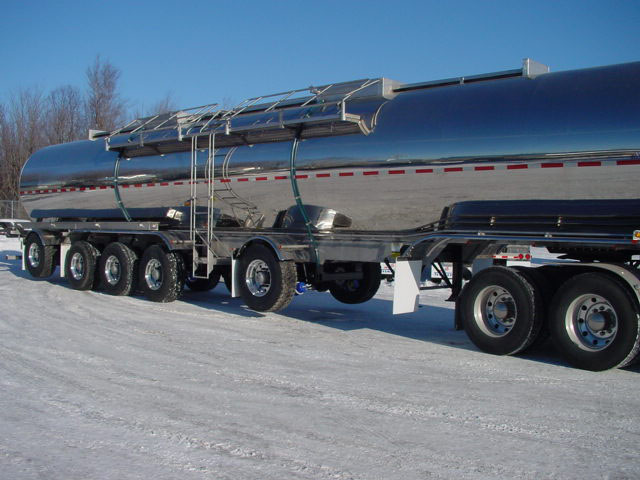 Tremcar Tank Trailers - Transcourt Inc.